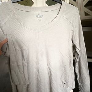 Light Tan/Gray Hollister Sweater